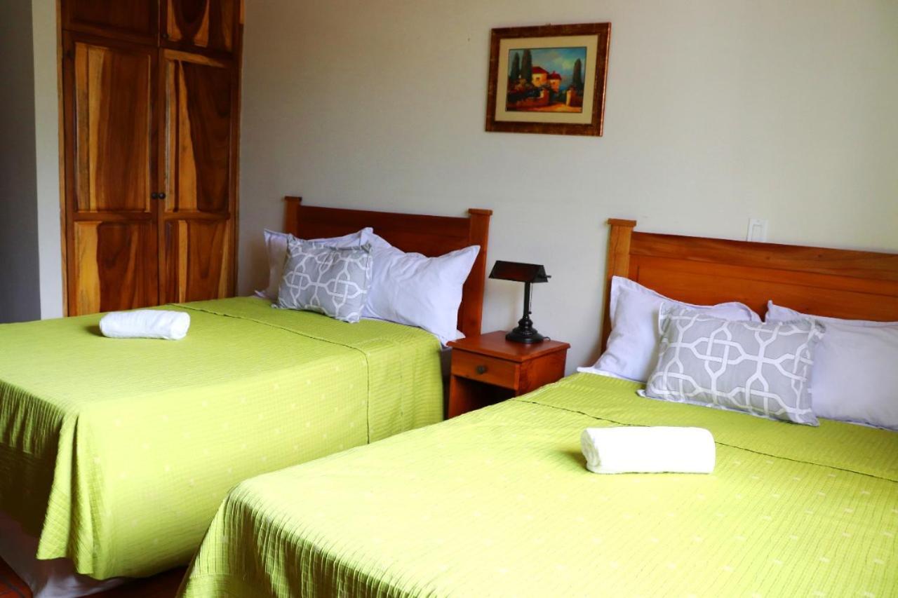 Hotel Villa Antigua Сан-Сальвадор Экстерьер фото